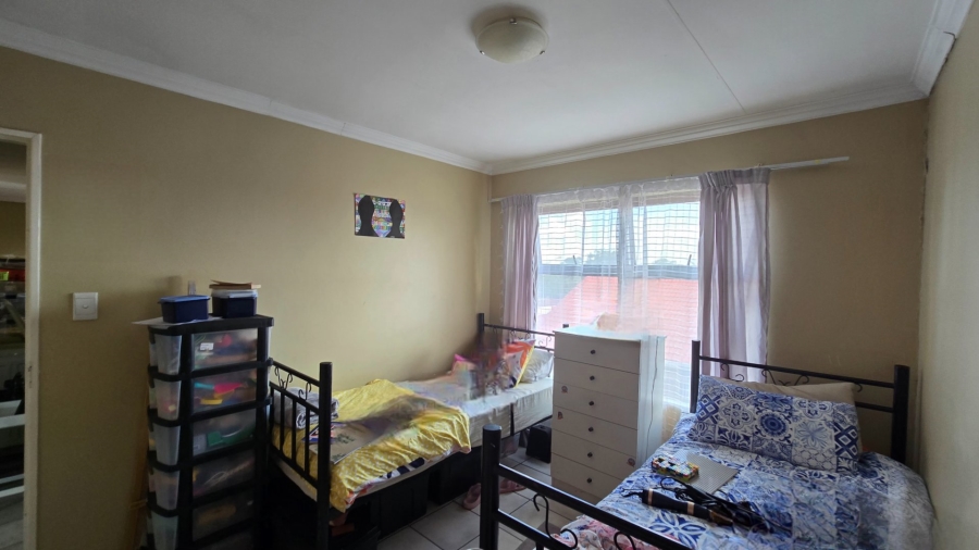 2 Bedroom Property for Sale in Pellissier Free State